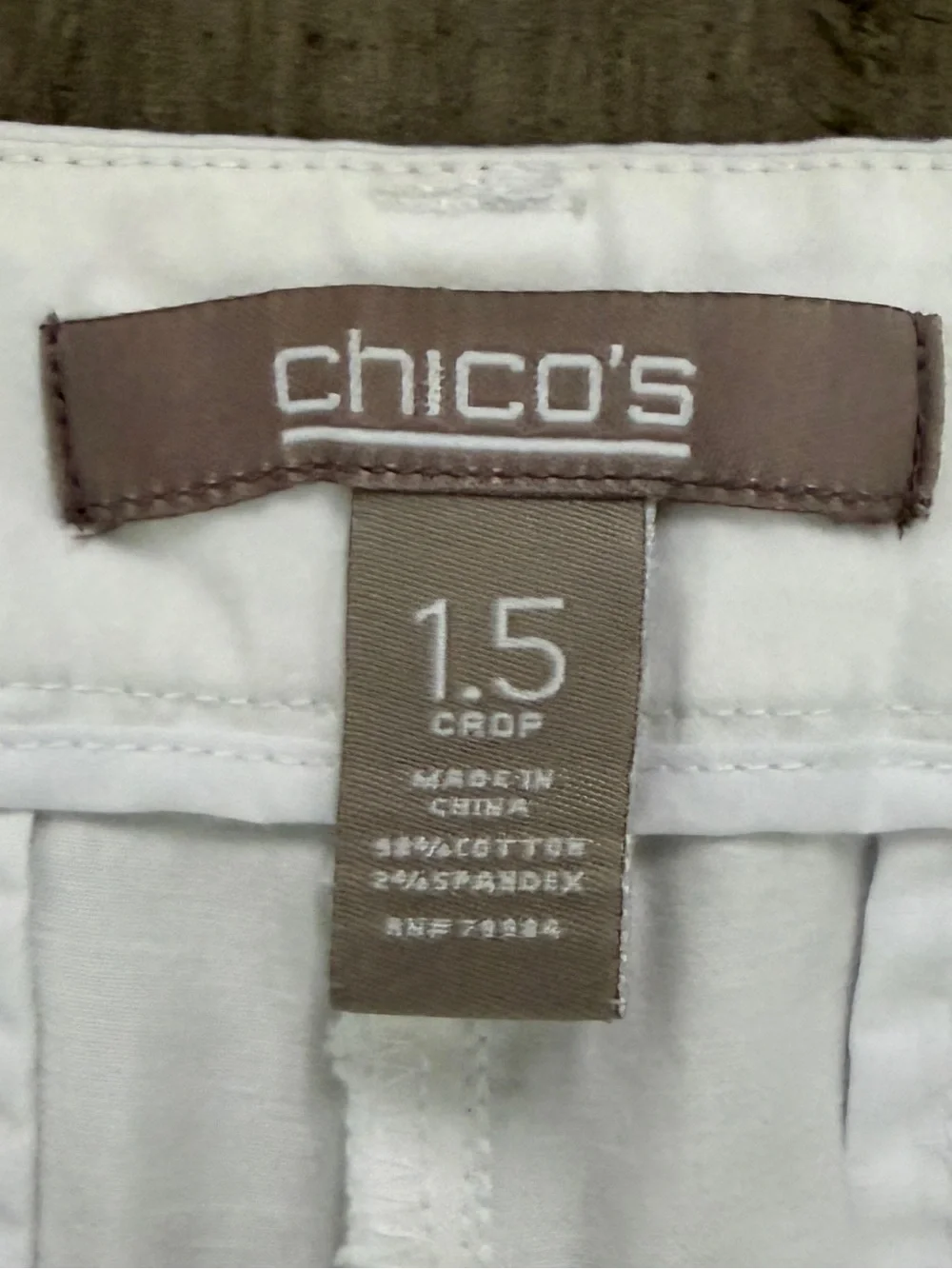Chico’s White Crop Pants Size 1.5 Stretch Cotton Capri Ankle Pants SKU 0011 - Picture 3 of 3